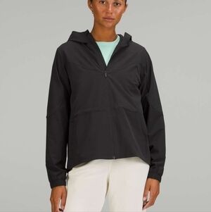Lululemon Packable Water-Repellent Jacket in Black size 10 NWT